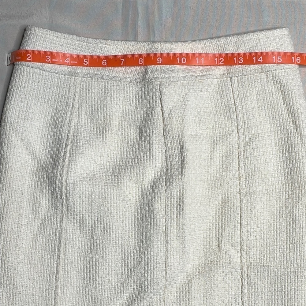 BANANA REPUBLIC Elegant Cream Skirt - Picture 5 of 8